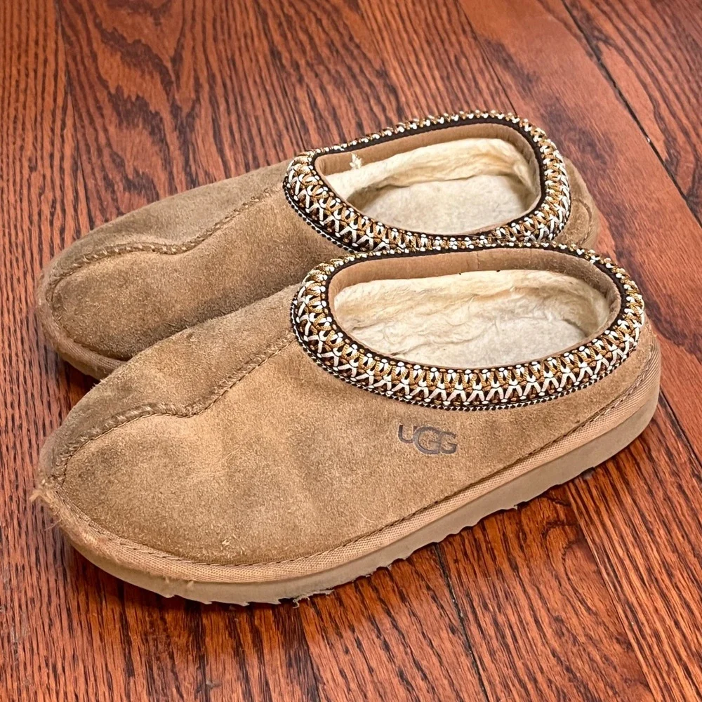 UGG Kids Tasman Chestnut Suede Slip On Slippers 1019066K Size 1Y
